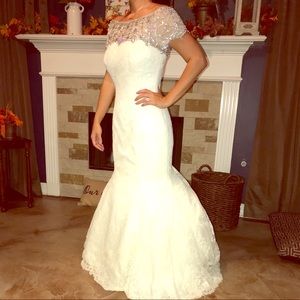 Christians Lucci Wedding Dress